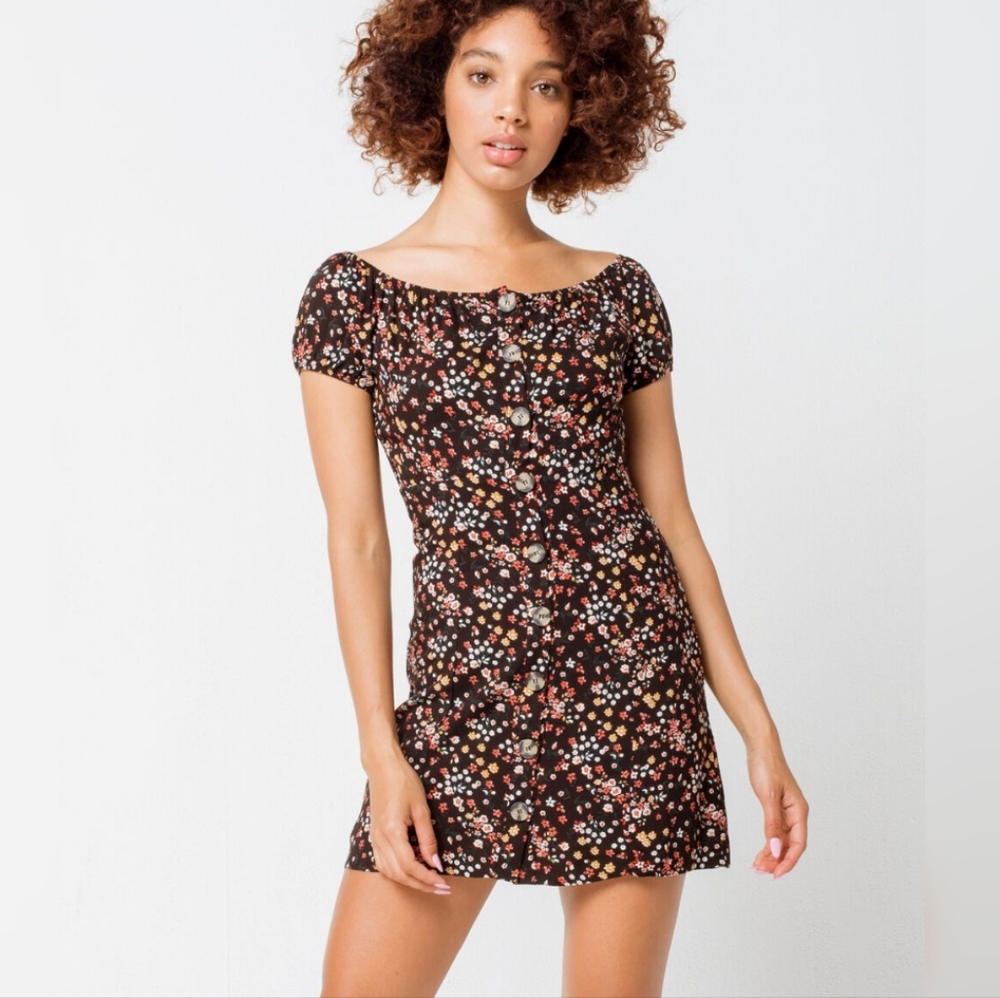 Sky and Sparrow Black Floral Print Mini Peasant Dress